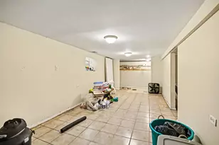850 N Keystone Ave, Chicago, IL 60651 - Photo 21