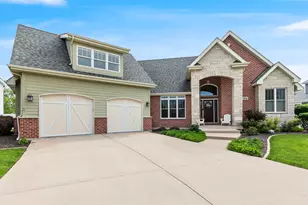 514 Rollingwood Dr, Shorewood, IL 60404 - Photo 1