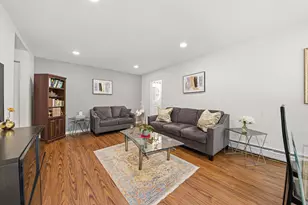 1813 Hemlock Pl, Schaumburg, IL 60173 - Photo 11