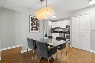 2007 N Sedgwick St, Chicago, IL 60614 - Photo 7