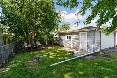 1607 Glenwood Avenue, Joliet, IL 60435 - Photo 5