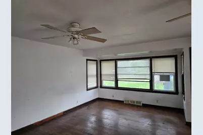 3611 Algonquin Boulevard, Rockford, IL 61102 - Photo 3