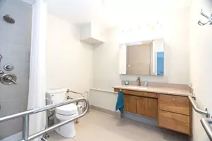 4170 N Marine Dr, Chicago, IL 60613 - Photo 11