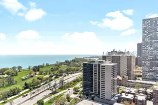 4170 N Marine Dr, Chicago, IL 60613 - Photo 17
