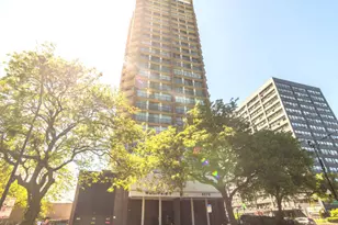 4170 N Marine Dr, Chicago, IL 60613 - Photo 1