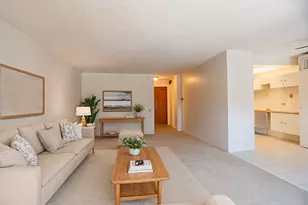 4170 N Marine Dr, Chicago, IL 60613 - Photo 3