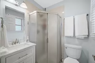 1105 N Hemlock Ln, Mount Prospect, IL 60056 - Photo 21