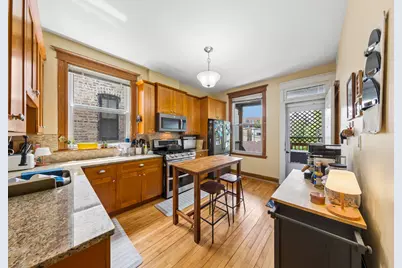 2434 N Albany Avenue, Chicago, IL 60647 - Photo 7