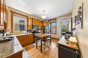 2434 N Albany Ave, Chicago, IL 60647 - Photo 7