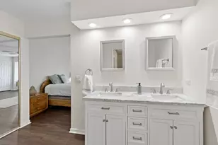 1470 St Tropez Ct, Highland Park, IL 60035 - Photo 15