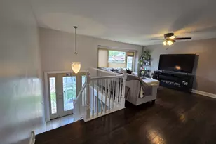 7447 160th Pl, Tinley Park, IL 60477 - Photo 3