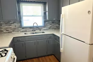 203 Oneill St, Joliet, IL 60436 - Photo 7