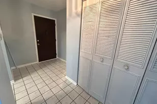8970 N Parkside Ave, Des Plaines, IL 60016 - Photo 5