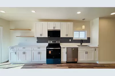 2750 S Sacramento Avenue, Chicago, IL 60623 - Photo 5
