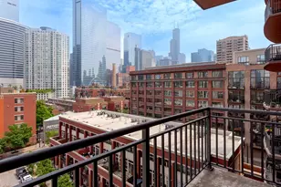 330 N Jefferson St, Chicago, IL 60661 - Photo 19