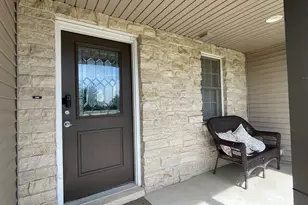 1807 Horizon Ct, Mahomet, IL 61853 - Photo 3