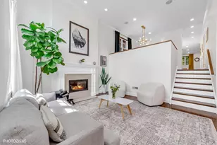 1718 W Superior St, Chicago, IL 60622 - Photo 3
