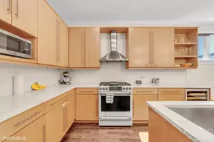1718 W Superior St, Chicago, IL 60622 - Photo 17
