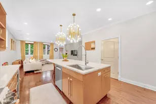 1718 W Superior St, Chicago, IL 60622 - Photo 15