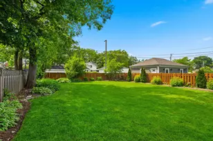 822 S Chester Ave, Park Ridge, IL 60068 - Photo 33