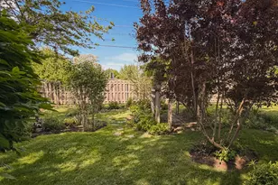 38569 N Sheridan Rd, Beach Park, IL 60099 - Photo 25