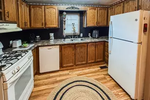 38569 N Sheridan Rd, Beach Park, IL 60099 - Photo 9
