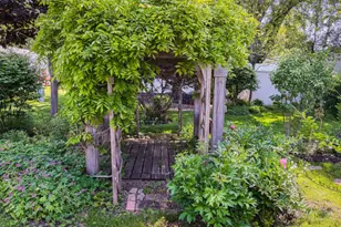 38569 N Sheridan Rd, Beach Park, IL 60099 - Photo 21