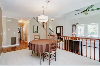 1020 Pembridge Road, Lake Zurich, IL 60047 - Photo 9