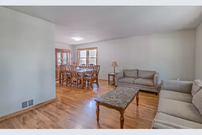 6651 N Oconto Avenue, Chicago, IL 60631 - Photo 5
