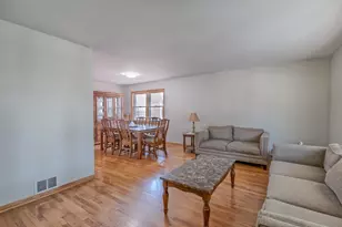 6651 N Oconto Ave, Chicago, IL 60631 - Photo 5