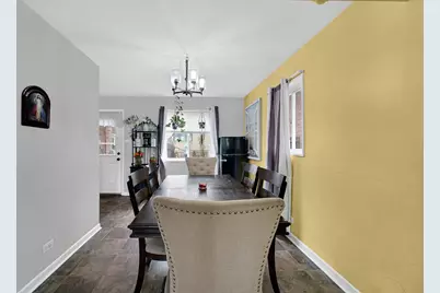 9115 N Gross Point Road, Skokie, IL 60077 - Photo 7