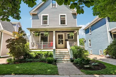 4630 N Kilbourn Avenue, Chicago, IL 60630 - Photo 1