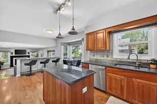 1205 Ardmore Dr, Naperville, IL 60540 - Photo 19