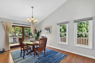 1205 Ardmore Dr, Naperville, IL 60540 - Photo 15