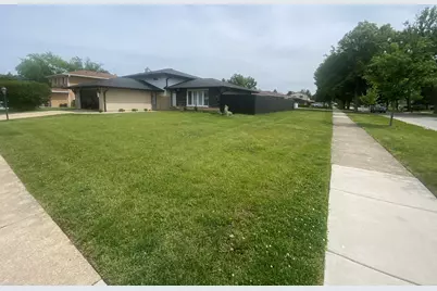 1801 E Aztec Lane, Mount Prospect, IL 60056 - Photo 25