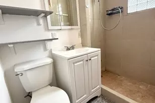 3439 S Claremont Ave, Chicago, IL 60608 - Photo 7