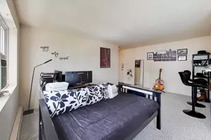 708 W Bittersweet Pl, Chicago, IL 60613 - Photo 7