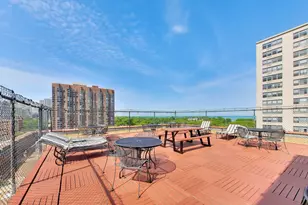 708 W Bittersweet Pl, Chicago, IL 60613 - Photo 21