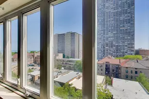 708 W Bittersweet Pl, Chicago, IL 60613 - Photo 11