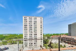 708 W Bittersweet Pl, Chicago, IL 60613 - Photo 23