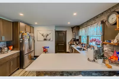 680 Indian Spring Lane, Buffalo Grove, IL 60089 - Photo 9