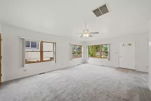 33847 N Prospect Dr, Grayslake, IL 60030 - Photo 7