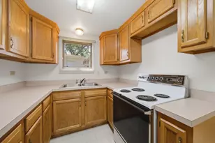 33847 N Prospect Dr, Grayslake, IL 60030 - Photo 13