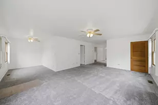 33847 N Prospect Dr, Grayslake, IL 60030 - Photo 5