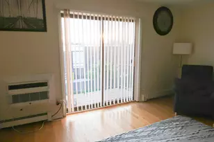 725 W Dempster St, Des Plaines, IL 60016 - Photo 11