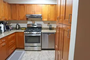 725 W Dempster St, Des Plaines, IL 60016 - Photo 13