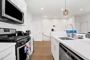 2735 W Potomac Ave, Chicago, IL 60622 - Photo 9
