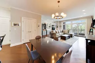 2912 N Sheffield Ave, Chicago, IL 60657 - Photo 7