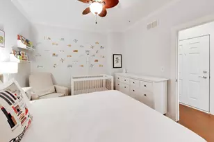 2912 N Sheffield Ave, Chicago, IL 60657 - Photo 17