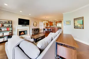 2912 N Sheffield Ave, Chicago, IL 60657 - Photo 5